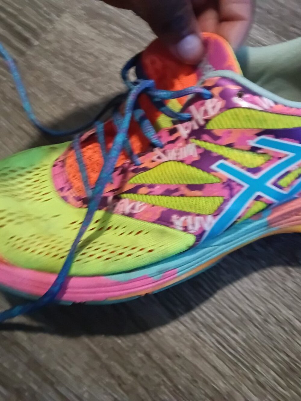 Asics Gel-Noosa Triathlon Rainbow Fluo Neon Running Shoes Womens Size: 12